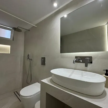 Apartment 105 Sq.m. Near Center *
